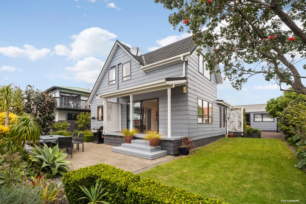 Photos of 2/547 Hillsborough Road