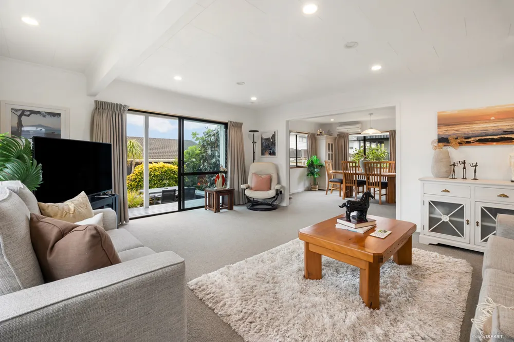 Photos of 2/547 Hillsborough Road