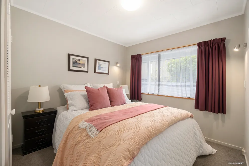 Photos of 2/547 Hillsborough Road