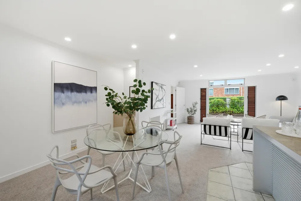 Photos of 7a Lunn Ave