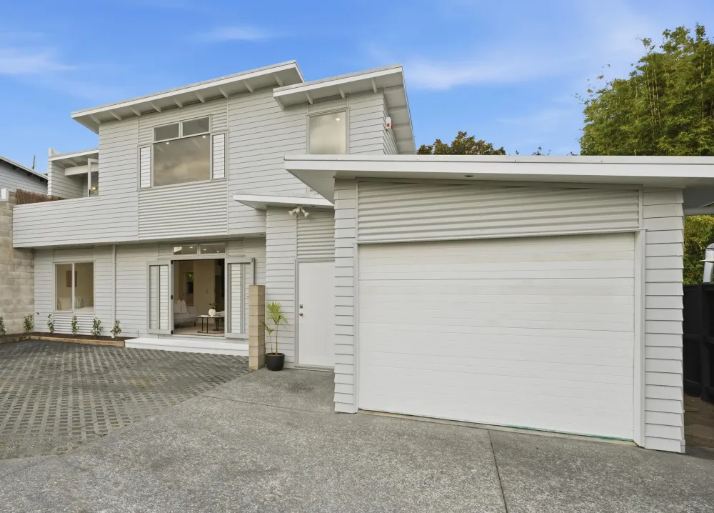 Photos of 7a Lunn Ave