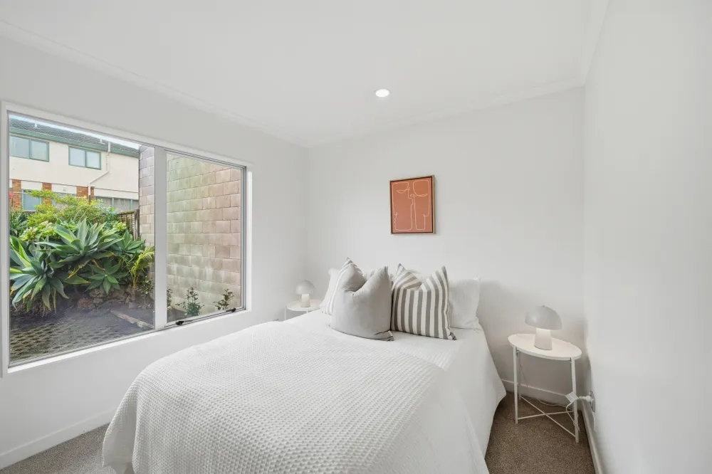 Photos of 7a Lunn Ave
