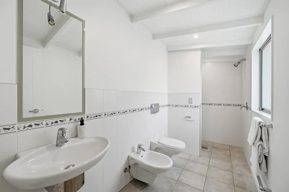 Photos of 7a Lunn Ave