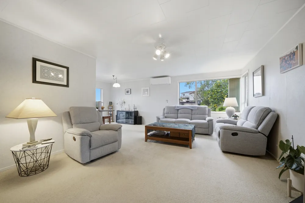 Photos of 17 Bayview Road