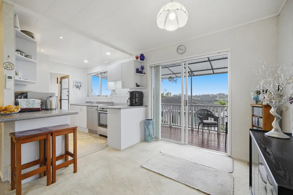 Photos of 17 Bayview Road