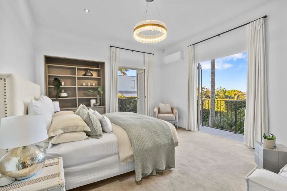 Photos of 147B Victoria Avenue