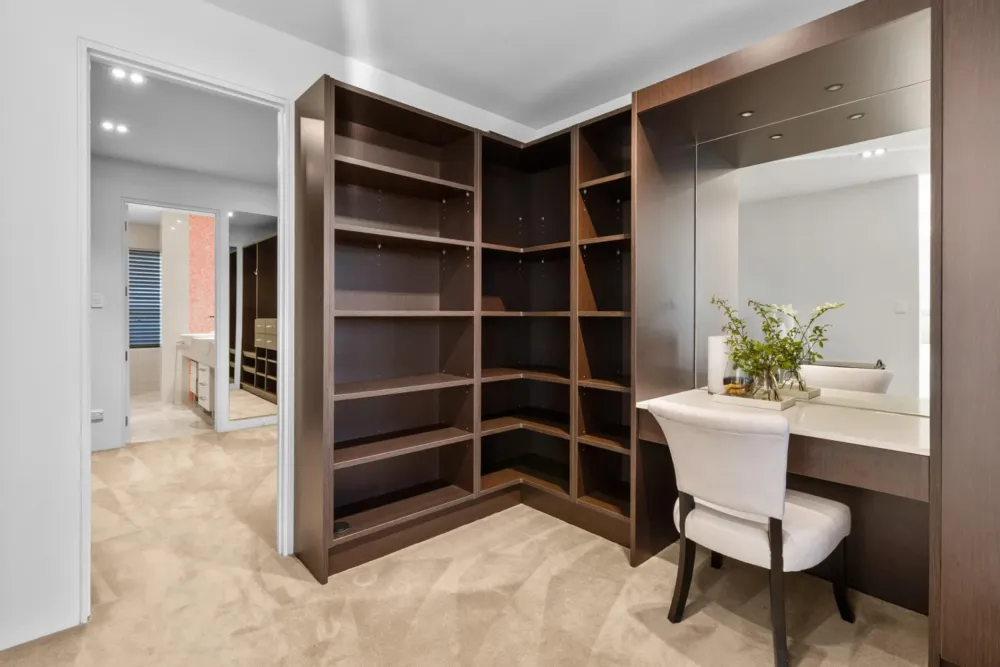Photos of 147B Victoria Avenue
