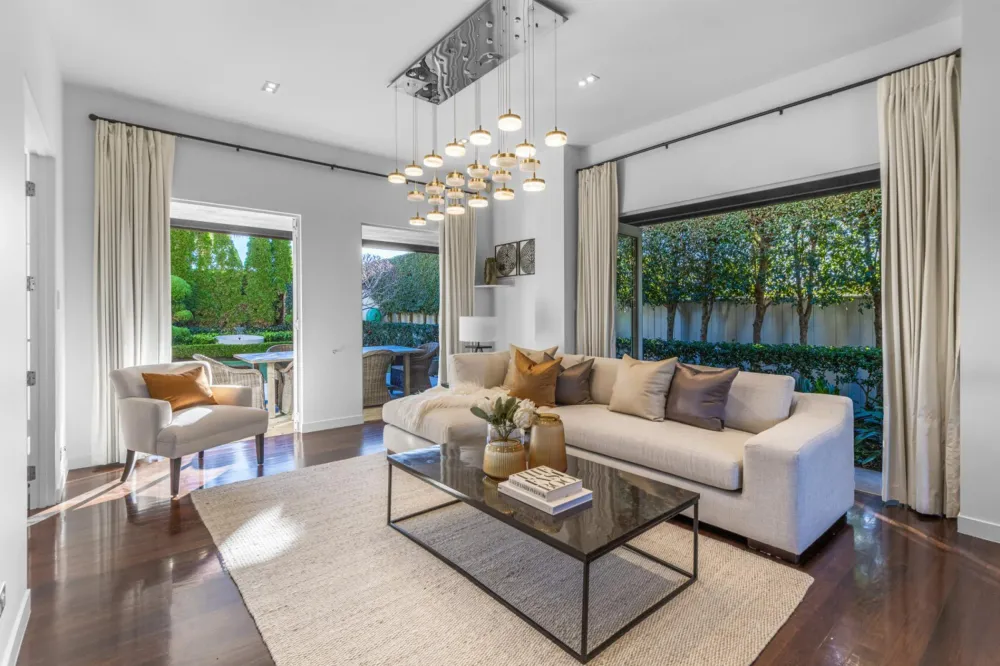 Photos of 147B Victoria Avenue