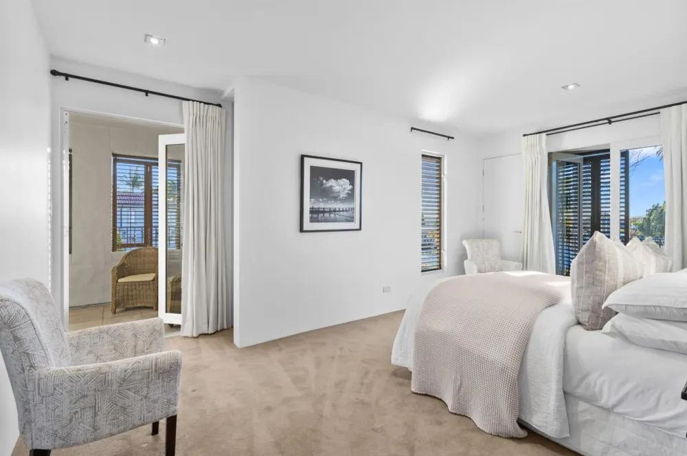 Photos of 147B Victoria Avenue