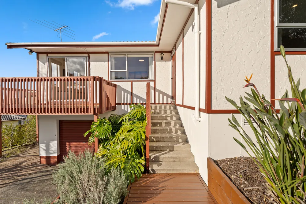 Photos of 91 Langana Avenue