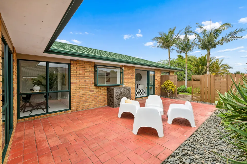 Photos of 10 Medvale Avenue