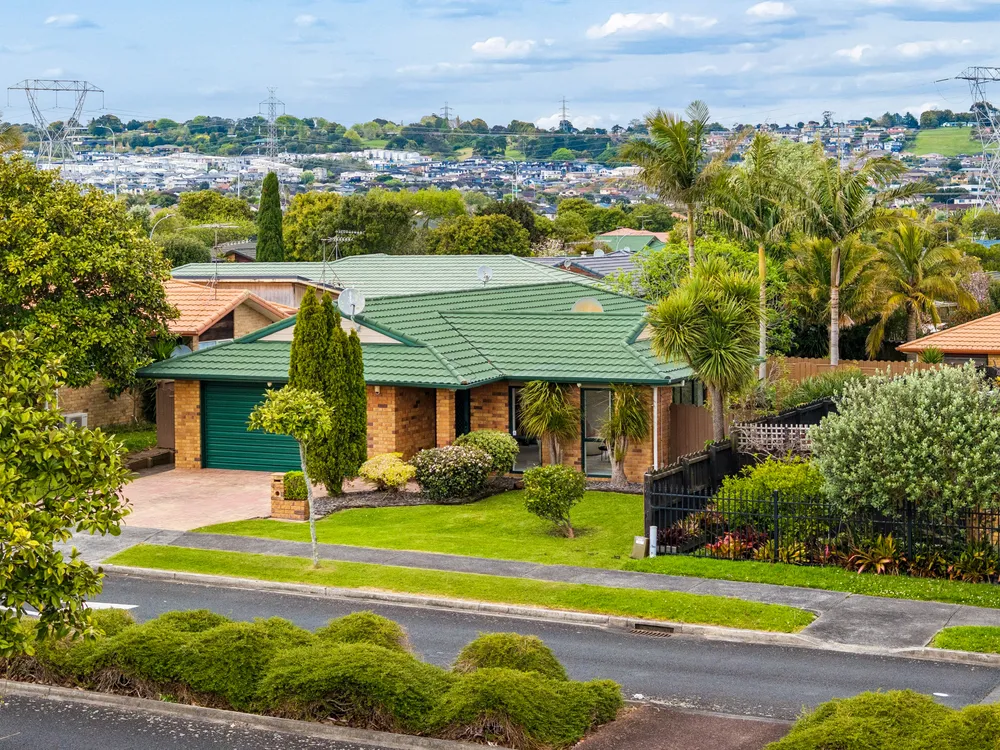 Photos of 10 Medvale Avenue