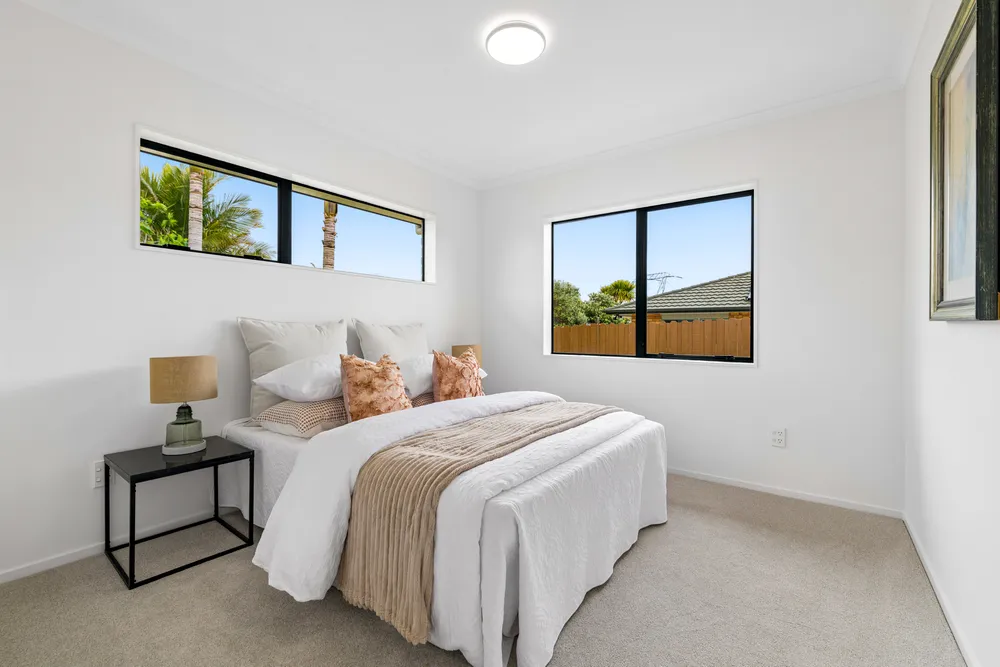 Photos of 10 Medvale Avenue