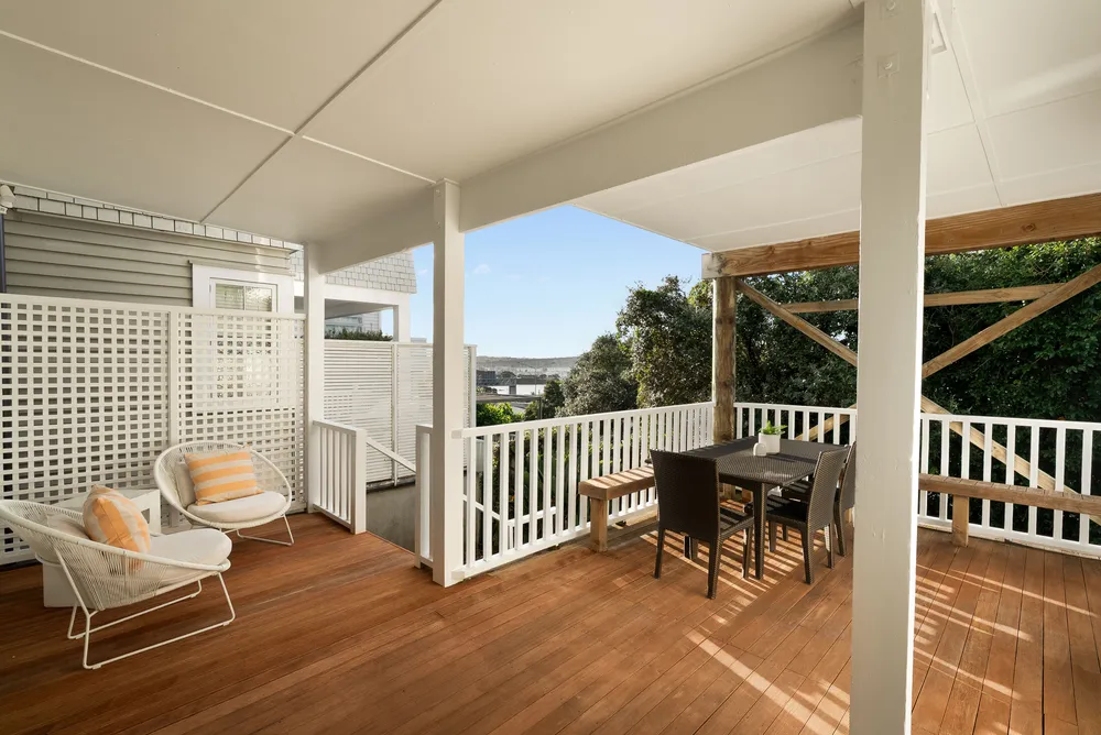 Photos of 14 Harbour Street