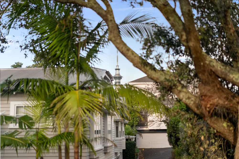 Photos of 14 Harbour Street