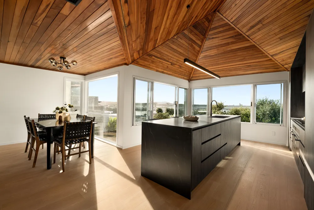 Photos of 14 Harbour Street