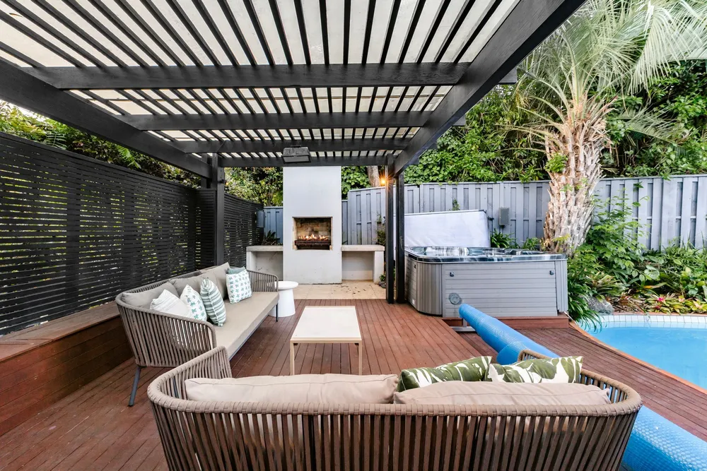 Photos of 22 Crocus Place