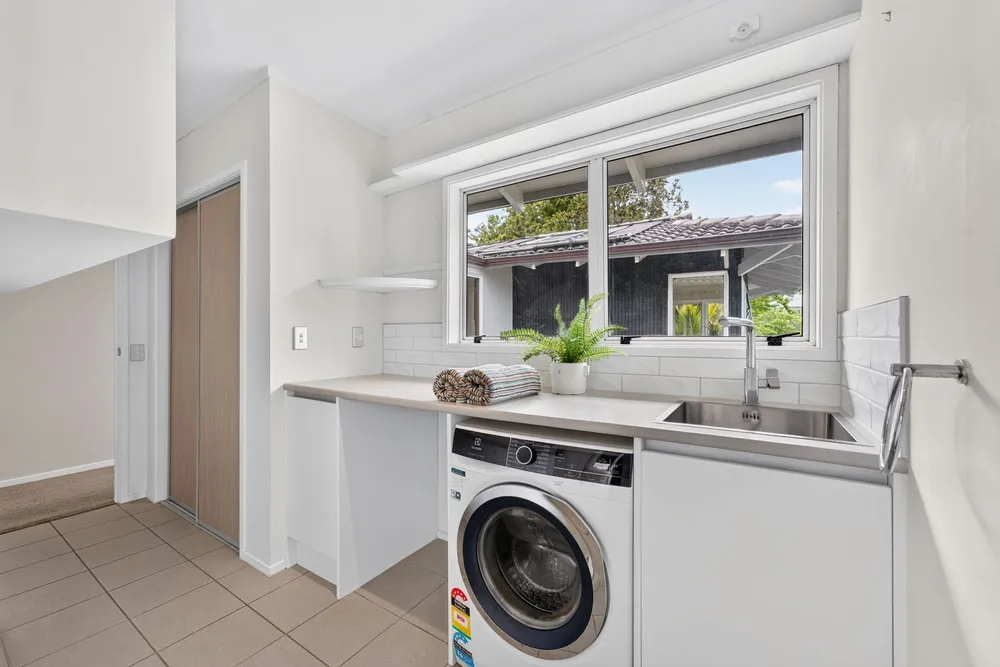 Photos of 22 Crocus Place