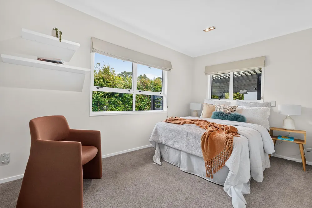 Photos of 22 Crocus Place