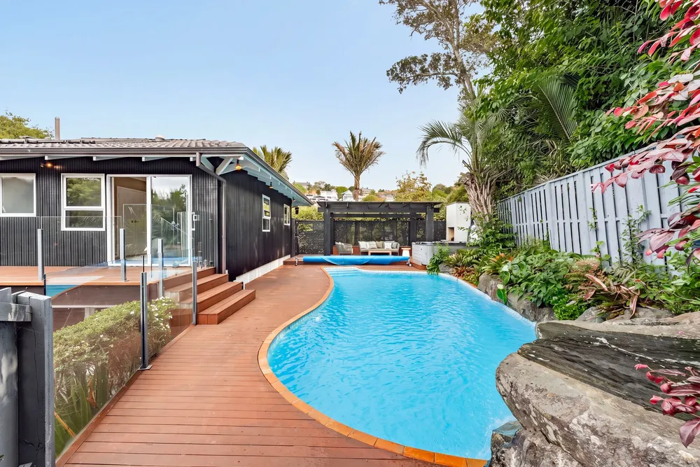 Photos of 22 Crocus Place