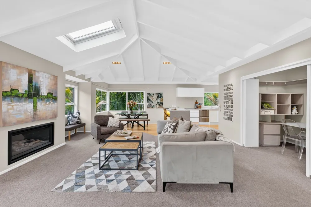 Photos of 22 Crocus Place