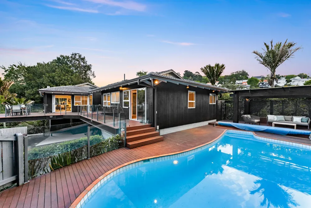 Photos of 22 Crocus Place