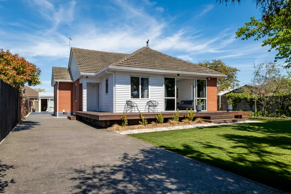 Photos of 34 Achilles Street