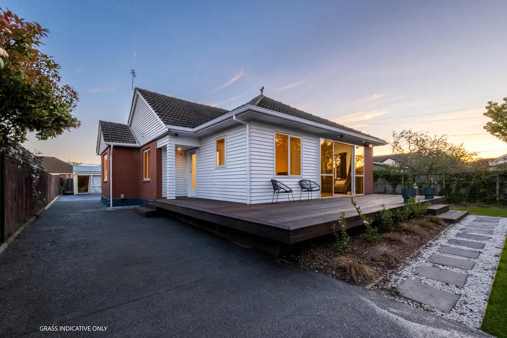 Photos of 34 Achilles Street