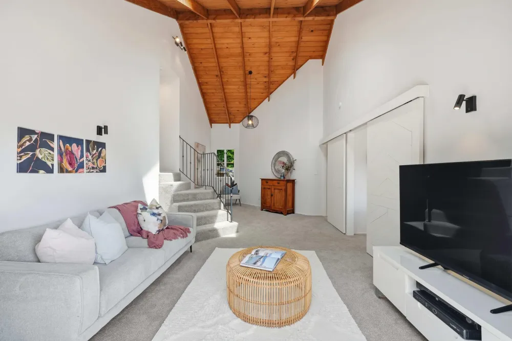 Photos of 2/8 Rossmore Terrace
