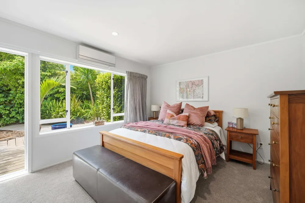 Photos of 2/8 Rossmore Terrace