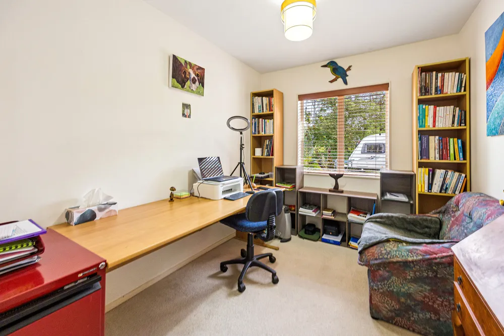 Photos of 12 Woodfern Crescent