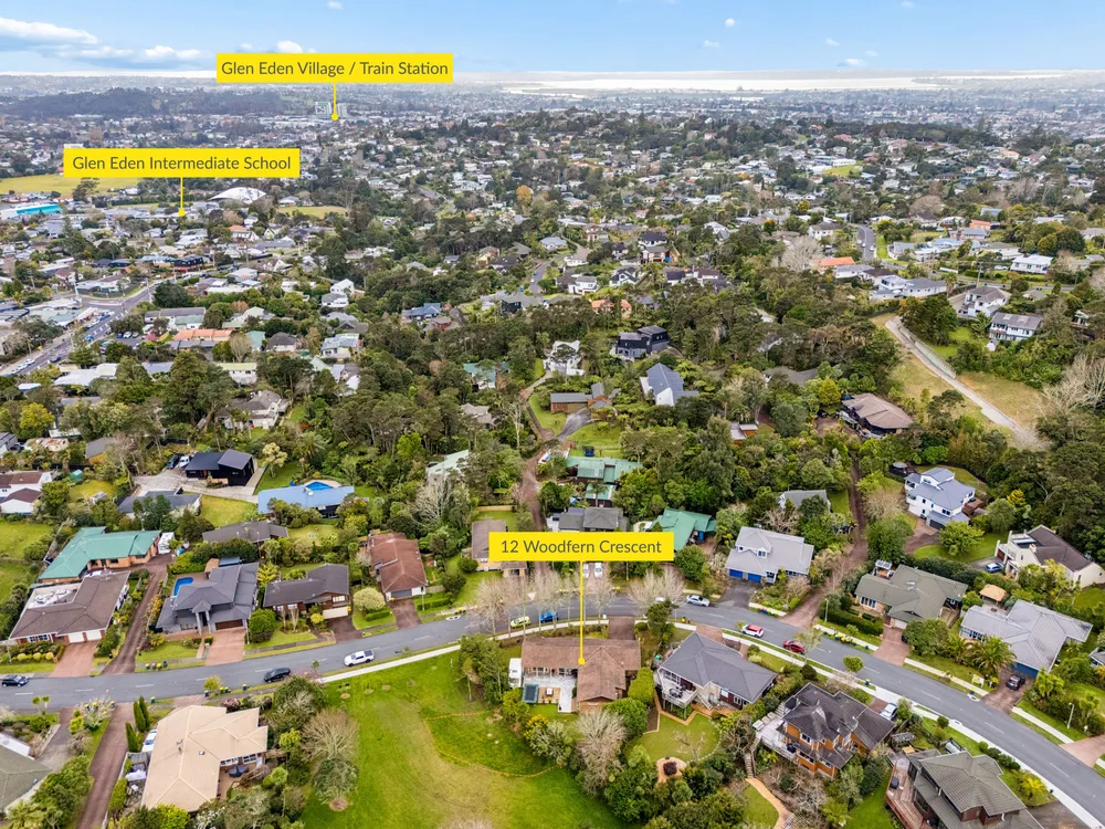 Photos of 12 Woodfern Crescent