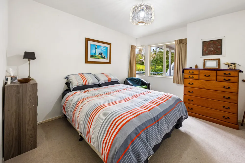 Photos of 12 Woodfern Crescent
