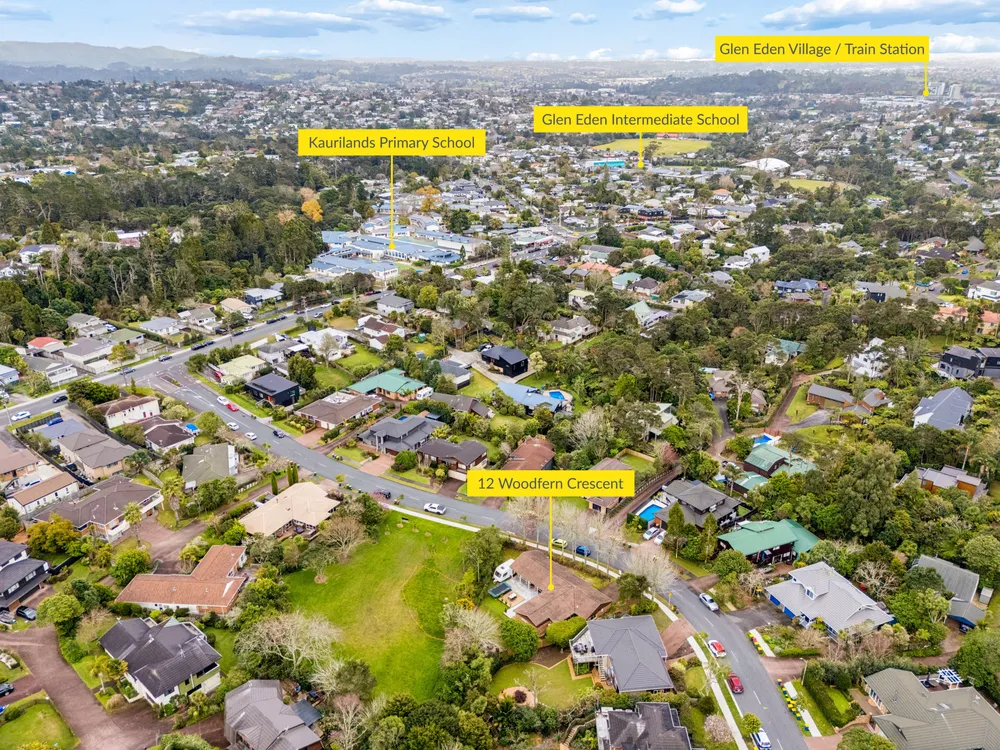 Photos of 12 Woodfern Crescent