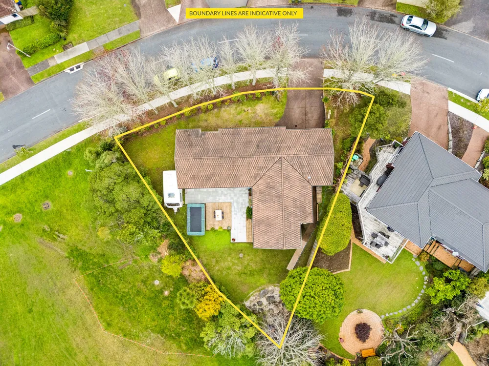 Photos of 12 Woodfern Crescent