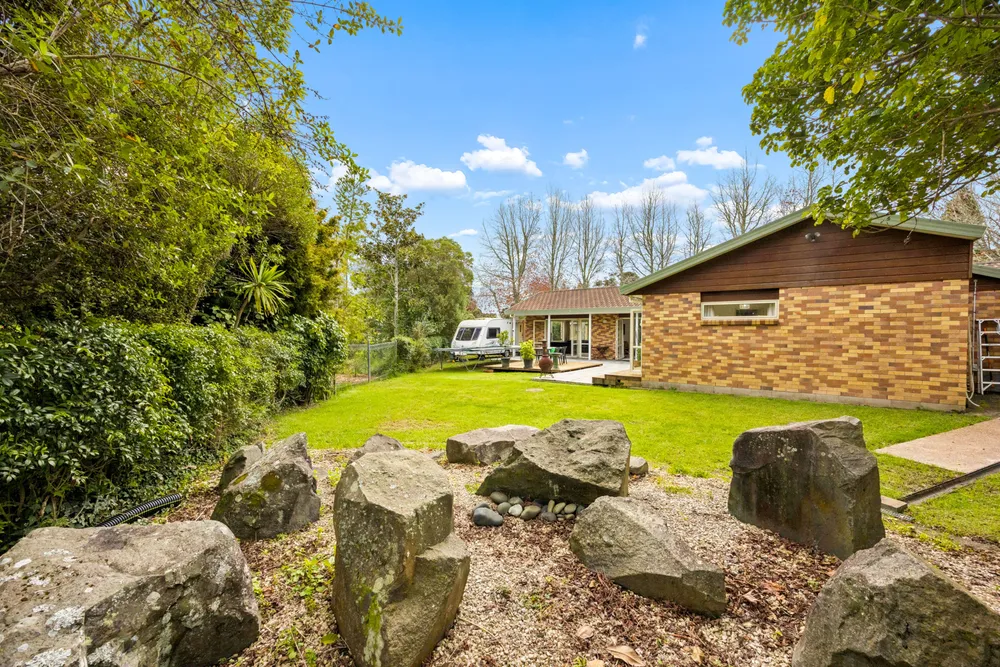 Photos of 12 Woodfern Crescent
