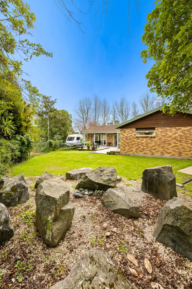Photos of 12 Woodfern Crescent