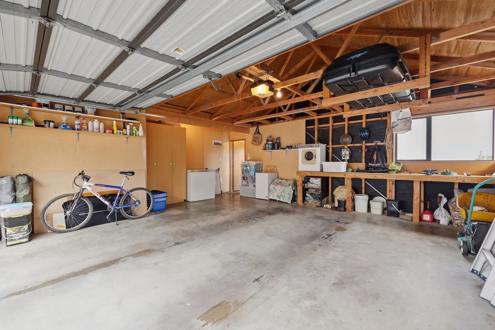 Photos of 21 Ferntree Drive