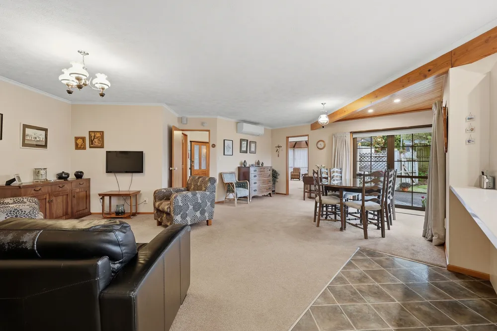 Photos of 21 Ferntree Drive