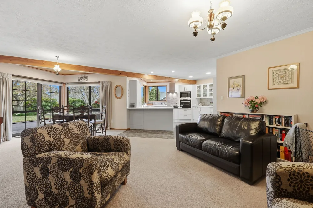 Photos of 21 Ferntree Drive