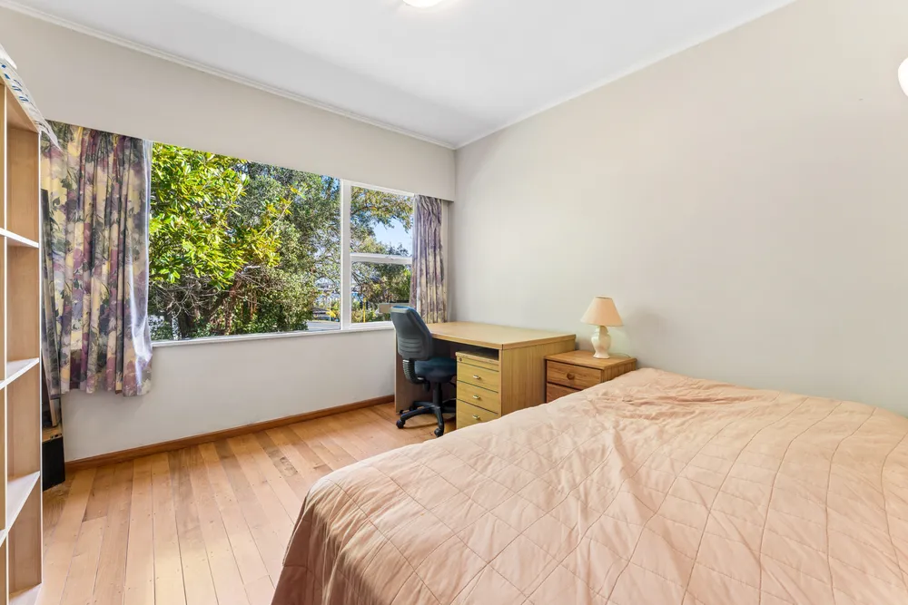 Photos of 327 East Coast Road