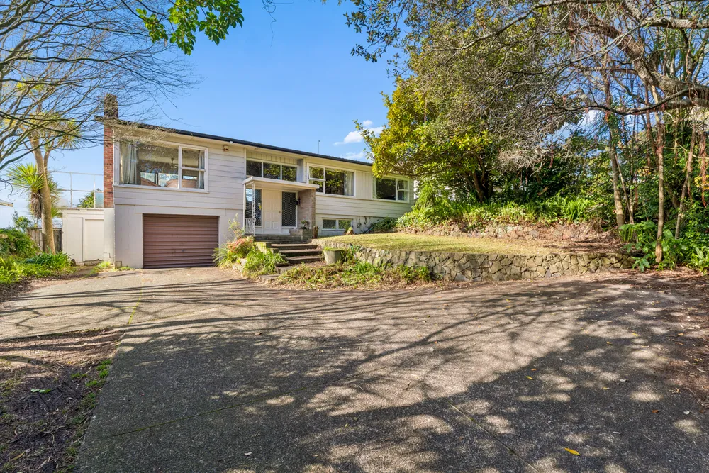 Photos of 327 East Coast Road
