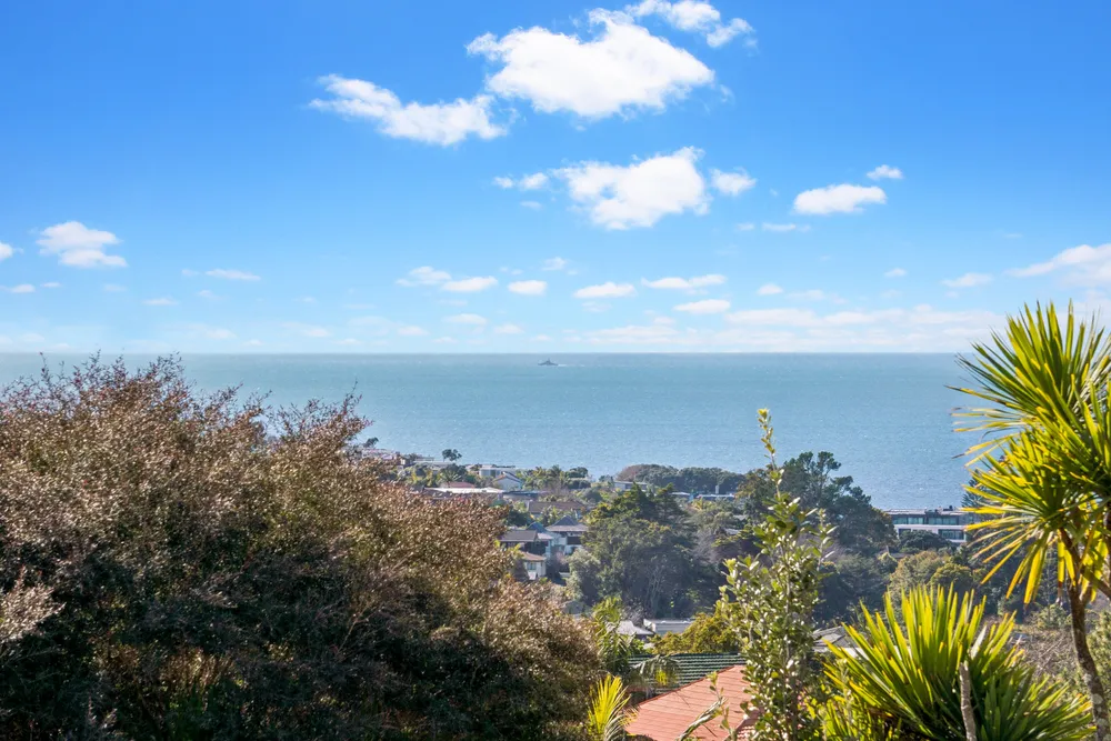 Photos of 327 East Coast Road