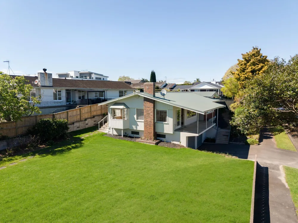 Photos of 11 Arran Road