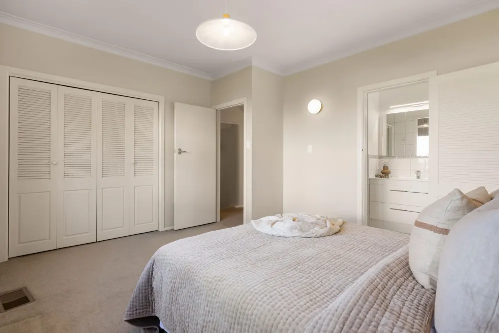 Photos of 11 Arran Road