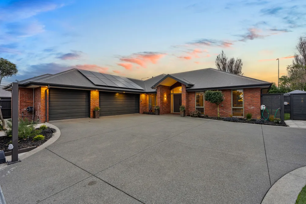 Photos of 2 Ryton Way