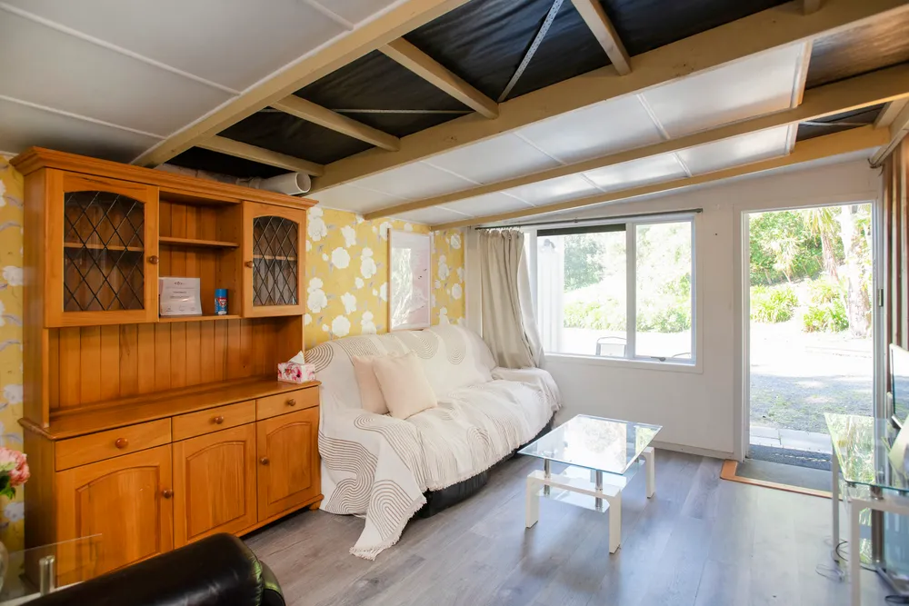 Photos of 37a Massey Road