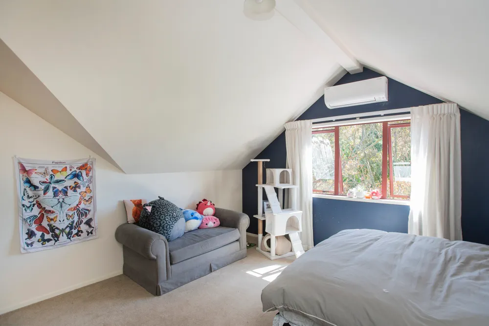 Photos of 37a Massey Road