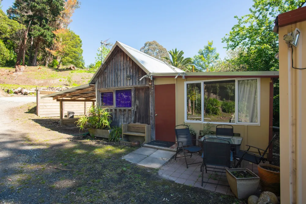 Photos of 37a Massey Road