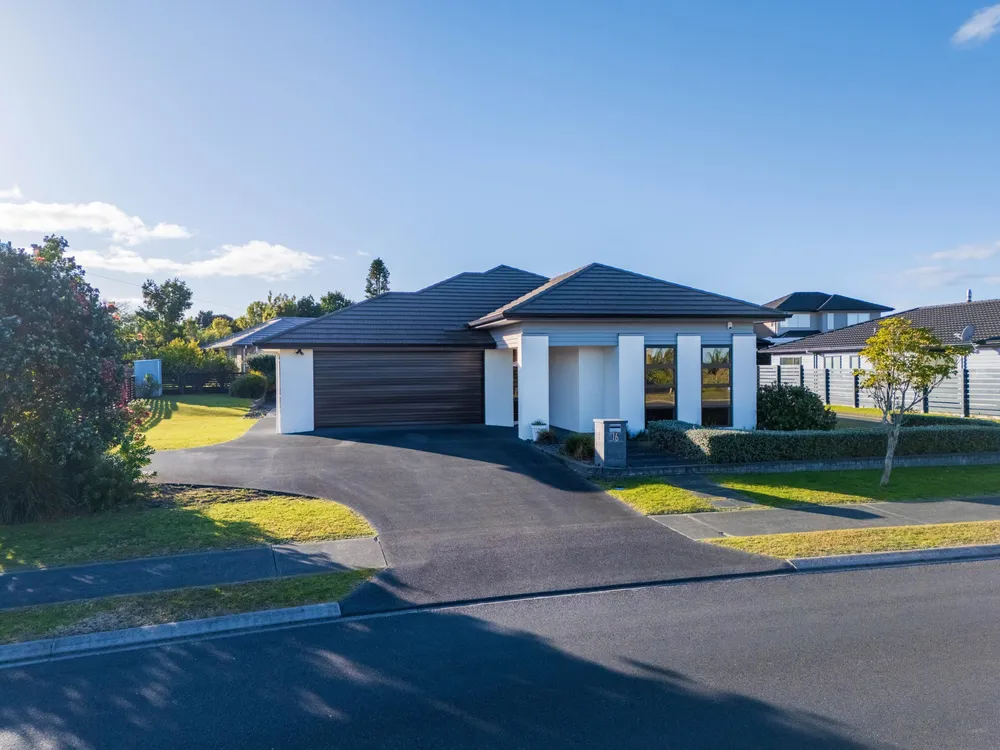 Photos of 16 Stace Hopper Drive